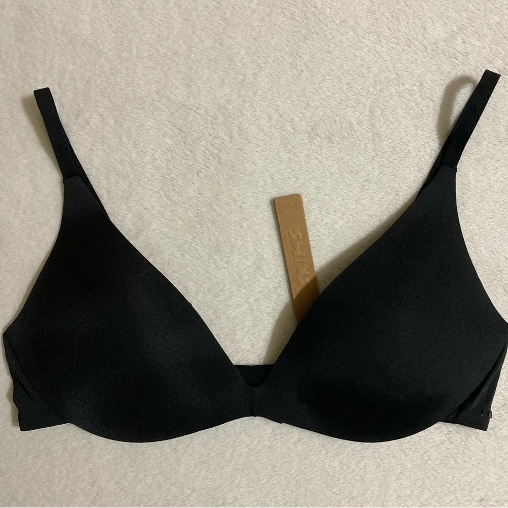 SKIMS Wireless Super Push Up Bra 32A - Picture 2 of 5
